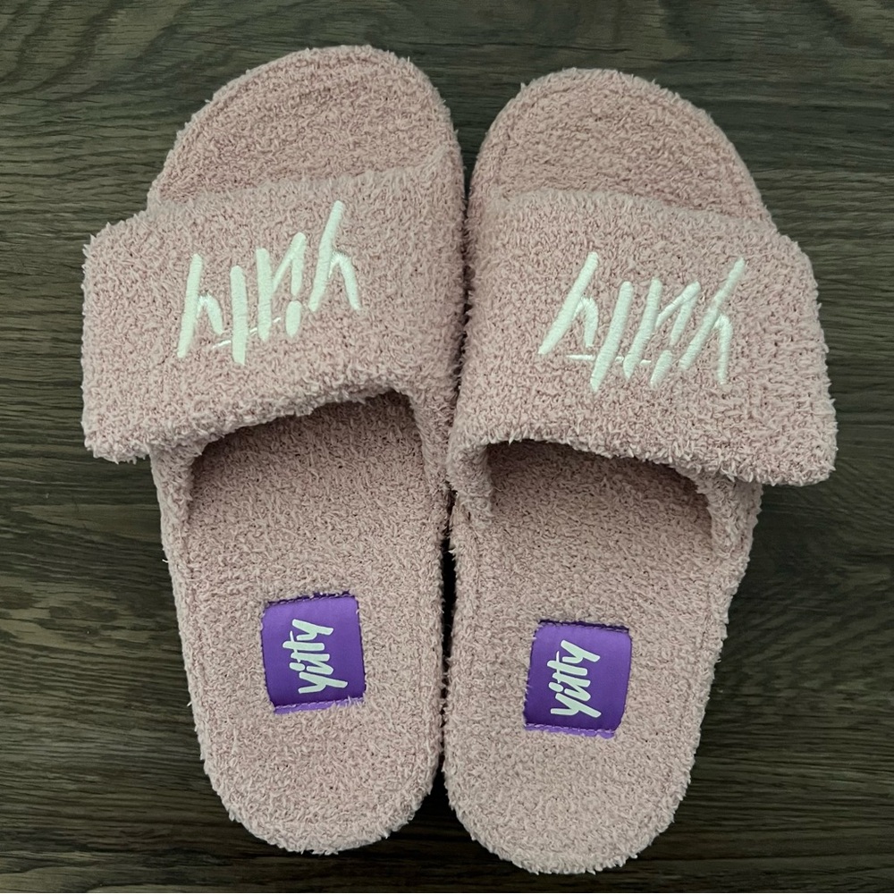 YITTY Pet me Pink Velcro Adjustable Platform Slides - Size 7